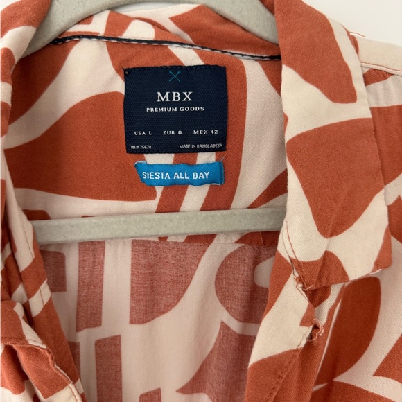 MBX Rust Abstract Short Sleeve Button-Front Shirt - Picture 2 of 3